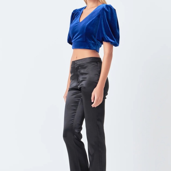 NWT Endless Rose Cropped Velvet Puff Sleeve Top Size X-Small (XS) - Picture 3 of 12